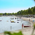 Estivo Premium Mobile Homes On Holidaypark Terspegelt Campsite *