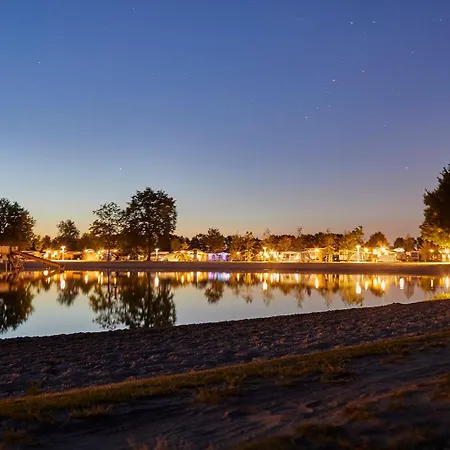 Estivo Premium Mobile Homes On Holidaypark Terspegelt Campsite *