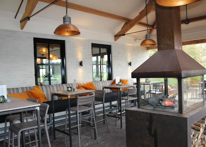 Estivo Premium Mobile Homes On Holidaypark Terspegelt 캠프장 일서