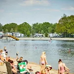 Estivo Premium Mobile Homes On Holidaypark Terspegelt Кемпинг *