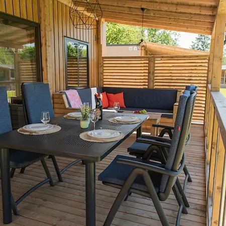 Estivo Premium Mobile Homes On Holidaypark Terspegelt * Eersel