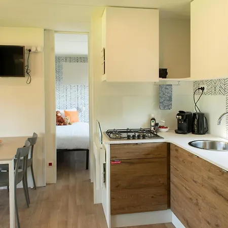 Estivo Premium Mobile Homes On Holidaypark Terspegelt Kemping