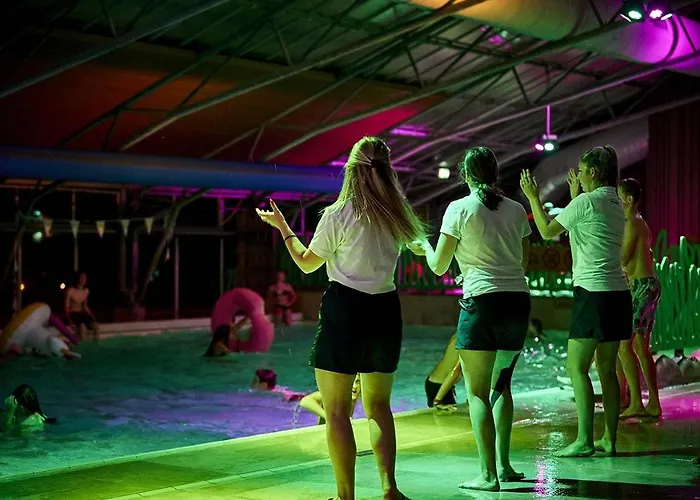 Estivo Premium Mobile Homes On Holidaypark Terspegelt * Eersel